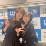 Yuuka Kageyama Instagram - ひかるちゃん、#ふらっと954 & #Ray 卒業おめでとう💐 最終回という大切な日に呼んでくれてありがとう。 どんな時でもひたむきに頑張る姿が本当にかっこいいです！ 無理はしすぎないでね〜 ラジオでも話してくれたけど、2人でロケ行きたい！夢！ あと今度何食べるか決めよ〜🍖🍣🍲 わくわく☺️ #たかし #ひかるトゥース