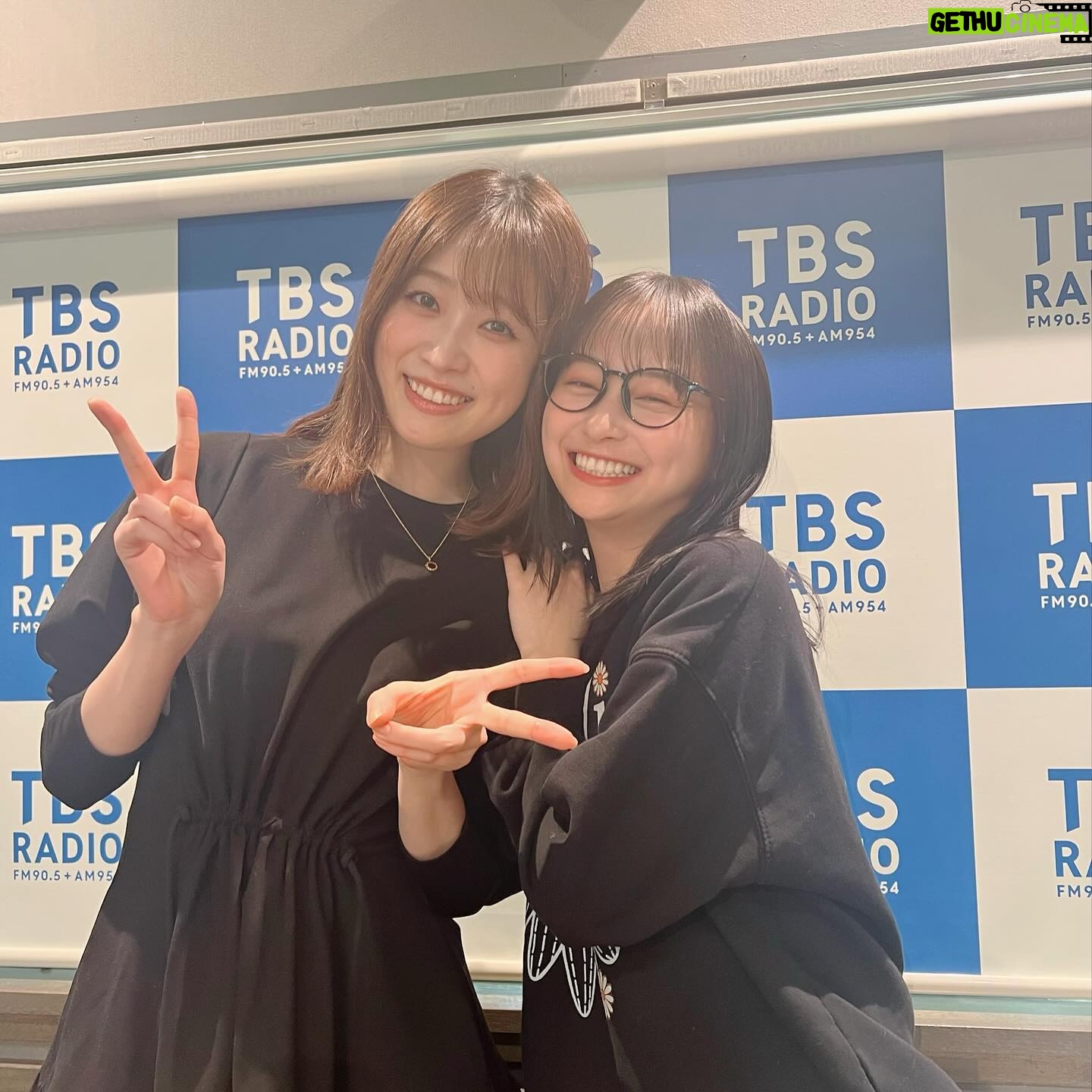 Yuuka Kageyama - 3 Likes - ひかるちゃん、#ふらっと954 & #Ray 卒業おめでとう💐
最終回という大切な日に呼んでくれてありがとう。
どんな時でもひたむきに頑張る姿が本当にかっこいいです!
無理はしすぎないでね〜
ラジオでも話してくれたけど、2人でロケ行きたい!夢!
あと今度何食べるか決めよ〜🍖🍣🍲
わくわく☺️
#たかし
#ひかるトゥース