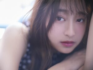 Yuuka Kageyama Instagram - 週刊FLASH 5/7,14合併号 表紙&巻頭を務めております。

久しぶりのグラビア撮影は緊張感とともにはじまりつつも、春の気配を感じさせるそよ風に包まれながら楽しく臨むことができました🌸

大切な号にお呼びいただきそして、今までの私だったらあまり選ばなかった表情や雰囲気に導いてくださった撮影チームに感謝の気持ちいっぱいです！

オフショットたちもお気に入りです☺️

#週刊FLASH#FLASH#影山優佳