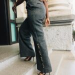 Yvonne Orji Instagram - Just a girl in the city of Milan, or as Barbara would say, “A Town’s woman.” (IYKYK 😉) • 📸: @modehunter Hair: @mitchellcantrellbeauty Makeup: @dalila_mua Coat: @thefrankieshop Top: @simkhai Pants: @khaite_ny Frames, shoes, jewelry: @ysl #milanfashionweek #mfw