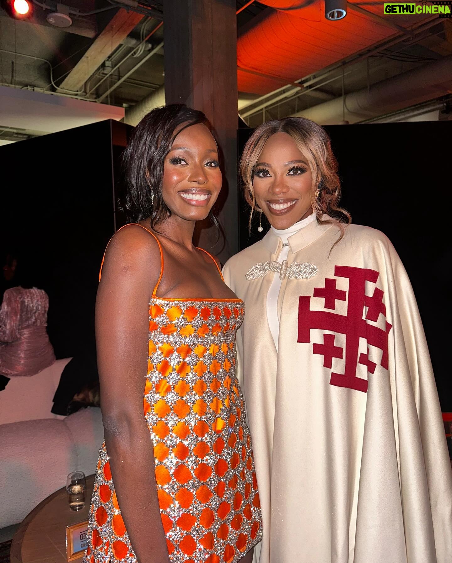 Yvonne Orji Instagram - Lord, have mercy. Father, help us all… 🙏🏾 • Yall, The @bookofclarence is a MUST SEEE! The performances were brilliant. The direction is immaculate. @jeymes did what was SUPPOSED to be done! In theaters THIS Friday! Let’s break the box office • Hair: @jacobaaronn Makeup: @kimoramulan Cape: Vintage boutique in Florence, Italy Shorts: @altuzarra Boots: @schutz Earrings: @earring_envy Glow: The Glory of God.
