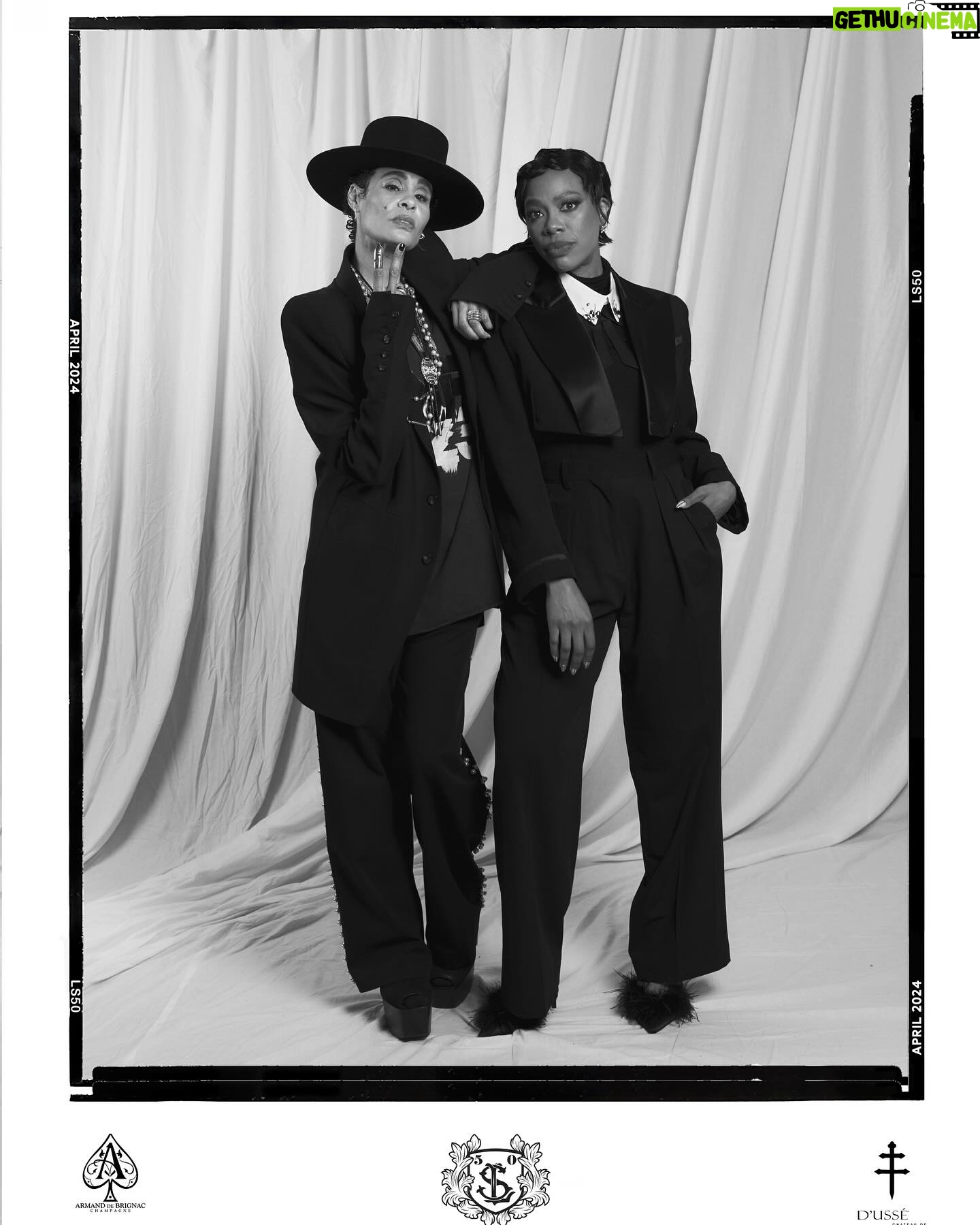 Yvonne Orji Instagram - A GUUDT time was had celebrating @kodaklens turning 25x2! Had the swaggiest date in @angelamanueldavis and linked up with the home team @mrs_savannahrj & @laurenlondon. We poppin out & showing folks all summer ‘24! My Lewk inspo: Charlie Chaplin meets Billie Holiday. (We Fashion & Funny bayybbeee) 📸: @juliandakdouk #LS50