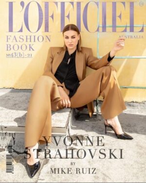 Yvonne Strahovski Instagram - Absolutely loved this shoot with this dream team 💫 Thank you @lofficielau & photographer extraordinaire @mikeruizone & the very talented @tamah_krinsky @dereksyuen @katiebof 💋💋💋 Check out the piece through @lofficielau ❌⭕️ I talk all things @handmaidsonhulu & @thetomorrowwar ➡️ Dropping soon on JULY 2 💥 on @amazonprimevideo