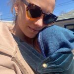 Yvonne Strahovski Instagram - 1. Sunlight appreciation post & slide 2. Baby nugget appreciation post #thankyoutoronto #moveoverwinter #buhbye #putawaythepuffer ✋