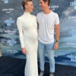 Yvonne Strahovski Instagram - Thank you to the fab team for putting this red carpet look together 💫 It certainly has been a WHILE since we did this kind of thing! It was sooo fun celebrating this movie last night outdoors at the stadium on the big screen. Happy RELEASE to @thetomorrowwar & all who made it come together ❤️ And psssttt - I’m pretty sure the movie just dropped on @amazonprimevideo Grab your popcorn 🍿 ENJOY !!!!!!!!! 💋 Oh and yeah - 🤰🏼;)