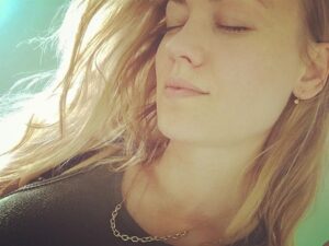 Yvonne Strahovski Instagram - New obsessions ❤️ @zoechiccojewelry