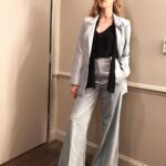 Yvonne Strahovski Instagram - Suited up kinda week 💁‍♀️ Tap4Glam 💋