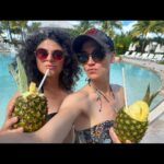 Yvonne Strahovski Instagram - Bahamas besties 👯‍♀️👯‍♀️🍍🍍💋💋Had an absolute blast @bahamarresorts THANK YOU for having us for a very belated bday bestie trip @grandhyattbahamar you are spectacular 💫 ⚡️ ☀️