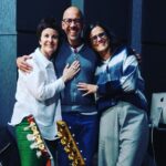 Zélia Duncan Instagram - É muita sorte sermos amigos através da música e termos na música nosso ofício e nossa possível alegria sem fim. Hoje a noite promete! Estaremos comemorando @webstersantos em nossas vidas, certo, @leilapinheiro ? @casadefrancisca