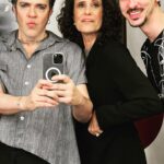 Zélia Duncan Instagram - Foto-carão-pré-show. Só que vai desmanchando, porque nenhum de nós segura até o fim!