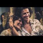 Zélia Duncan Instagram - O papo aqui é amor, que começou quando a ouvi pela primeira vez e minha vida de aspirante a cantora se abalou pra sempre! Hoje é amor por todo lado...quem vem ao Vivo Rio hoje? Já estamos aqui, em brasa, mora? @simoneoficial , amigo é casa!