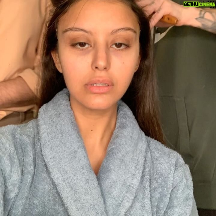 Zahia Dehar Instagram - Before /After hair and makeup 💄 @jeanmicheldacquin @alexis__mercier 🩷