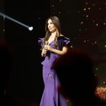 Zahraa Sami Instagram – انتظركم ساعة ١١:٠٠ حتى نشوف مواهب ثانيه اليوم بالبرايم الثاني على مسرح YOOZ Talent 💜⭐️

منو اكثر موهبة منتظريها؟ 

My look details : 
Stylist: @elimchantaf 
Dress: @yona.iq 
Jewelry: @zoughaibandco @zoughaibandco.iq 
Makeup: @mhmdghaith1
📸: @ali.macro