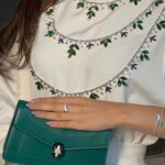 Zahraa Sami Instagram – اجمل رمضان مر عليه ، شنو عنكم؟ 💚

Bag : @bulgari 
Dress : @mahtab_iq