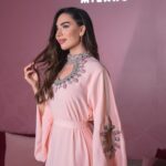 Zahraa Sami Instagram - باقي ٣ ايام لعيدميلادي 🩷 صدك الواحد كل ميكبر يصير ميحتفل بعيدميلاده؟😅