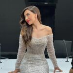 Zahraa Sami Instagram - Yooz talent semi final episode 🤍 حلقة نصف نهائي يوز تالينت ✨ •Stylist: @elimchantaf •Total Look: @fawzihaddadofficial •Jewelry: @zoughaibandco | @zoughaibandco.iq | @christinezoughaib •Mua: @mhmdghaith1 @mbciraqtv @yooz.iq @asiacellconnect