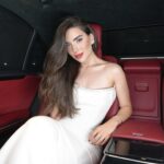 Zahraa Sami Instagram – Last night with @mercedes_benz.iraq ✨🪄

شنو سيارتكم المفضلة ؟