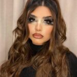 Zainab Ghazi Instagram - 1 , 2 or 3 ?🖤✨
