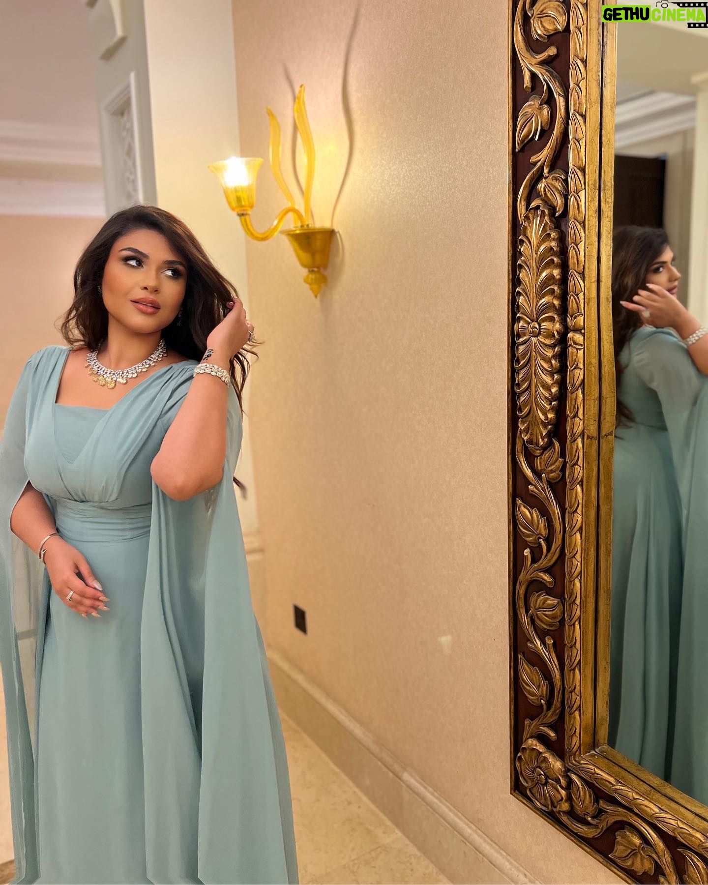 Zainab Ghazi - 3 Likes - كُن سند روحك... اتكئ على نفسك... قُم .
