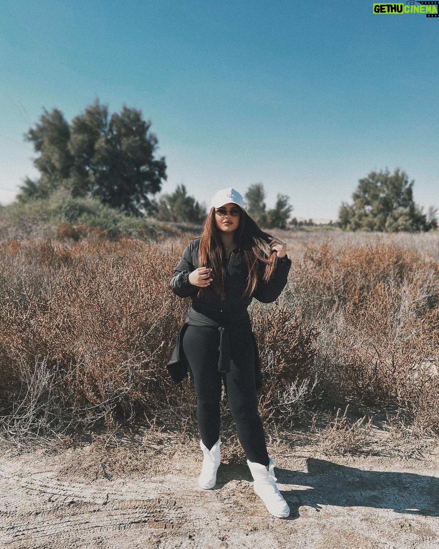 Zainab Ghazi - 3 Likes - Just be a better you, for YOU🖤