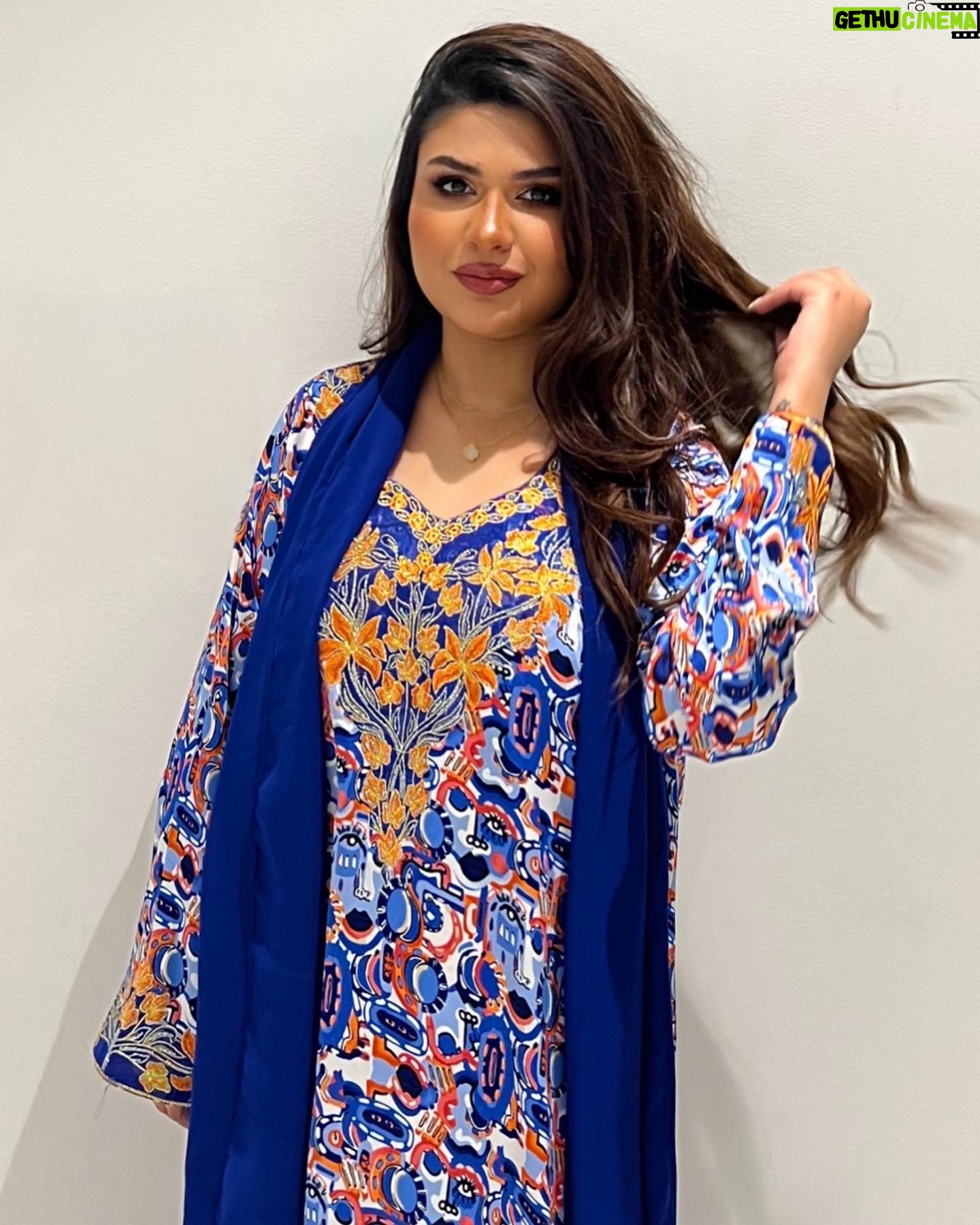 Zainab Ghazi - 3 Likes - You will never be at this age again, do what makes you happy💙🦋..