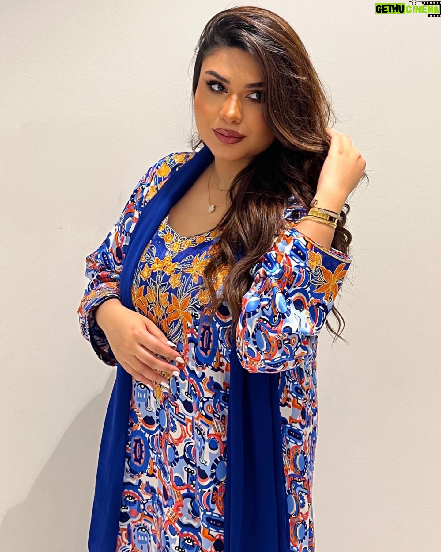Zainab Ghazi - 3 Likes - You will never be at this age again, do what makes you happy💙🦋..