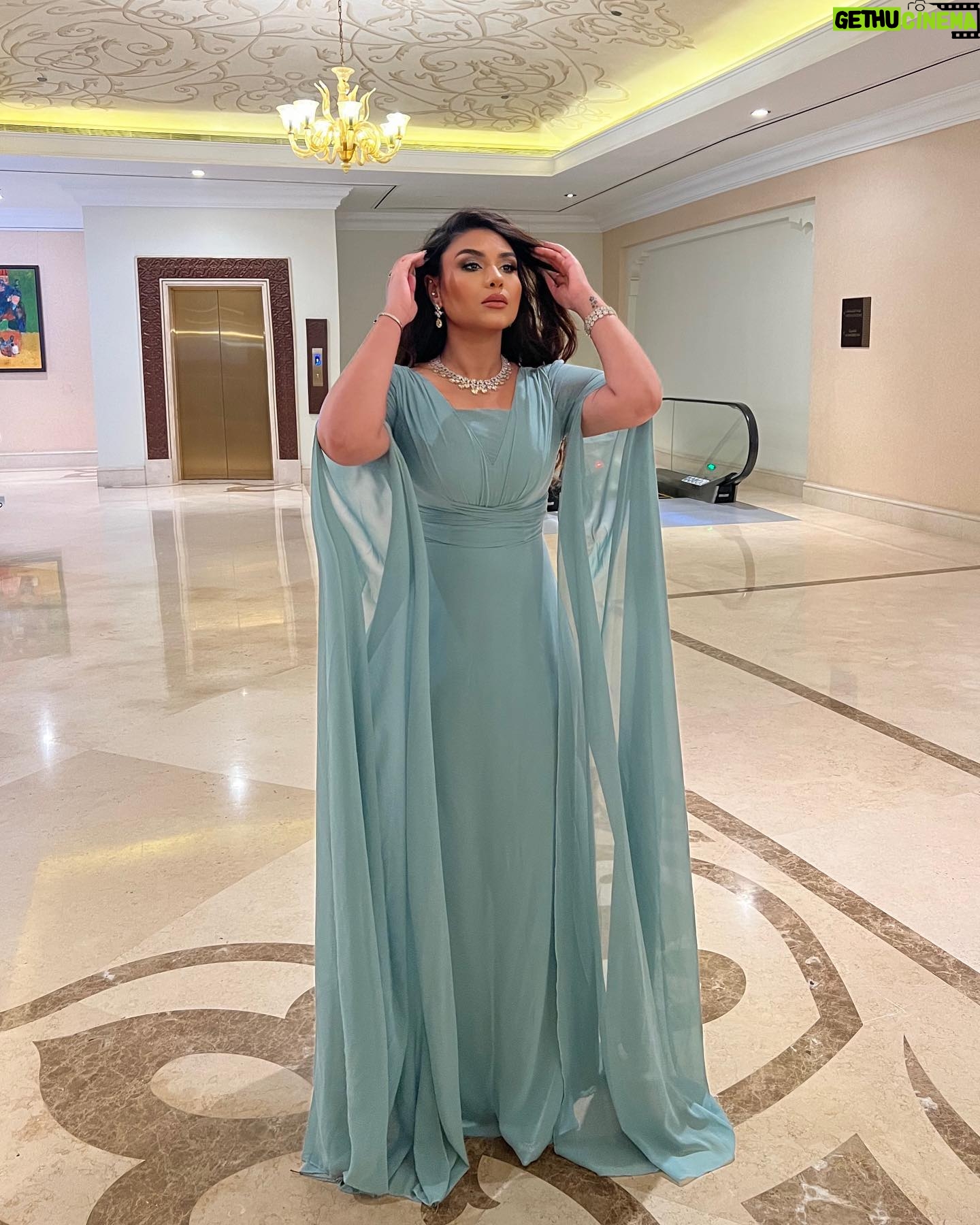 Zainab Ghazi - 3 Likes - كُن سند روحك... اتكئ على نفسك... قُم .