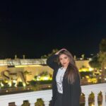 Zainab Ghazi Instagram - ‏ماراح يساعدونك اذا حسوا بتكون احسن منهم !