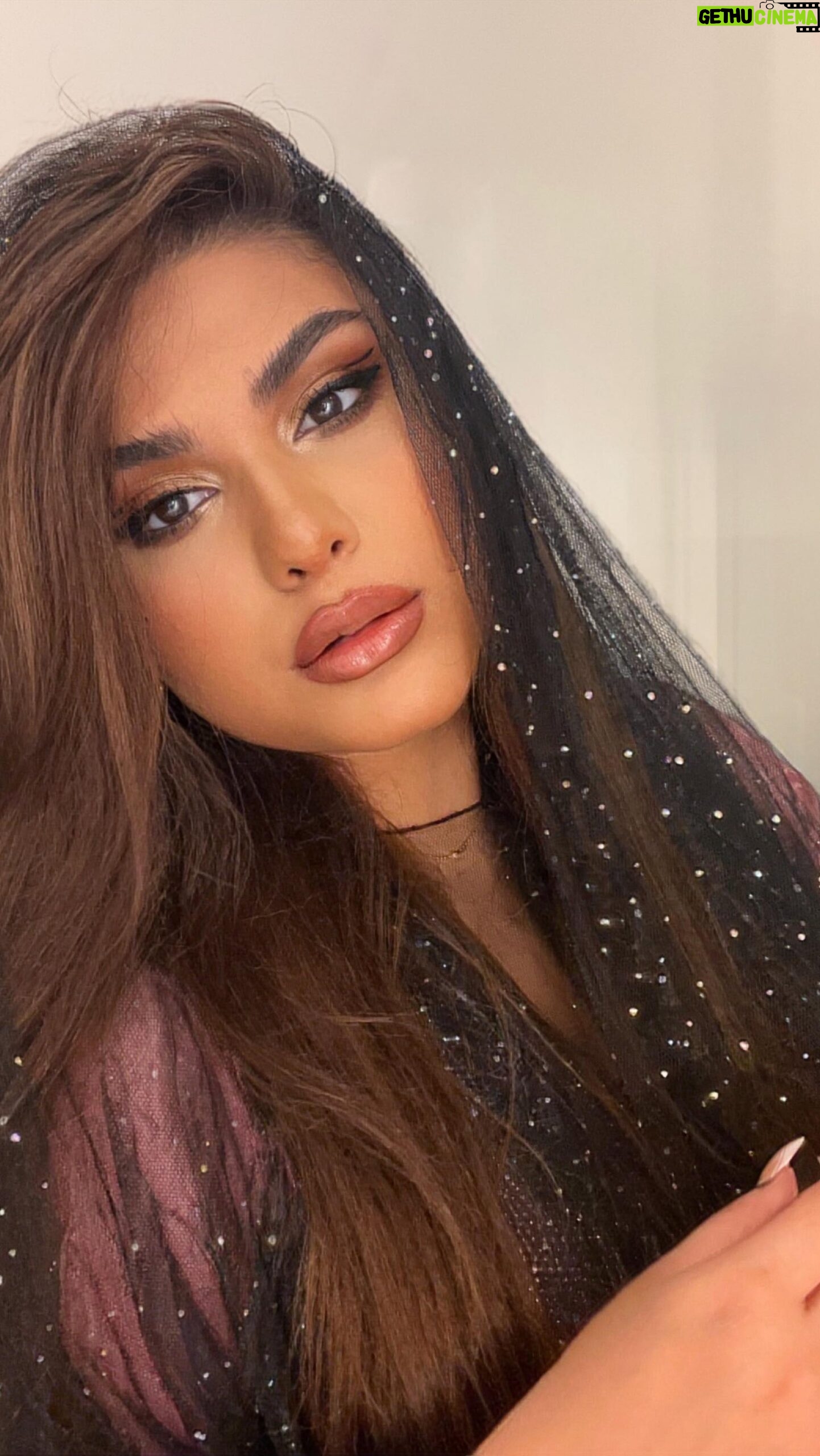 Zainab Ghazi - 3 Likes - عبدالرشيد للعطور في الامارات ابوظبي مجمع غالريا
المسك الابيض يفوووز من احلى انواع المسك الابيض ماشميت نفسه حطيت لكم المفضلين عندي بالفيديو وكل عام وانتو بخير وامن وامان احبكم🇦🇪❤️