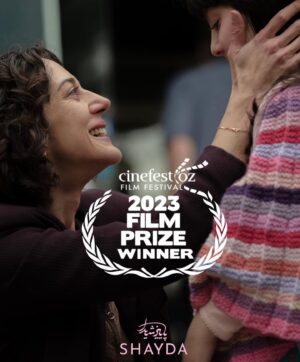 Zar Amir Ebrahimi Instagram - Shayda has won the @cinefestoz Film Prize! A truly magical night for team #ShaydaFilm. Thank you #CinefestOz and congratulations the entire cast & crew.