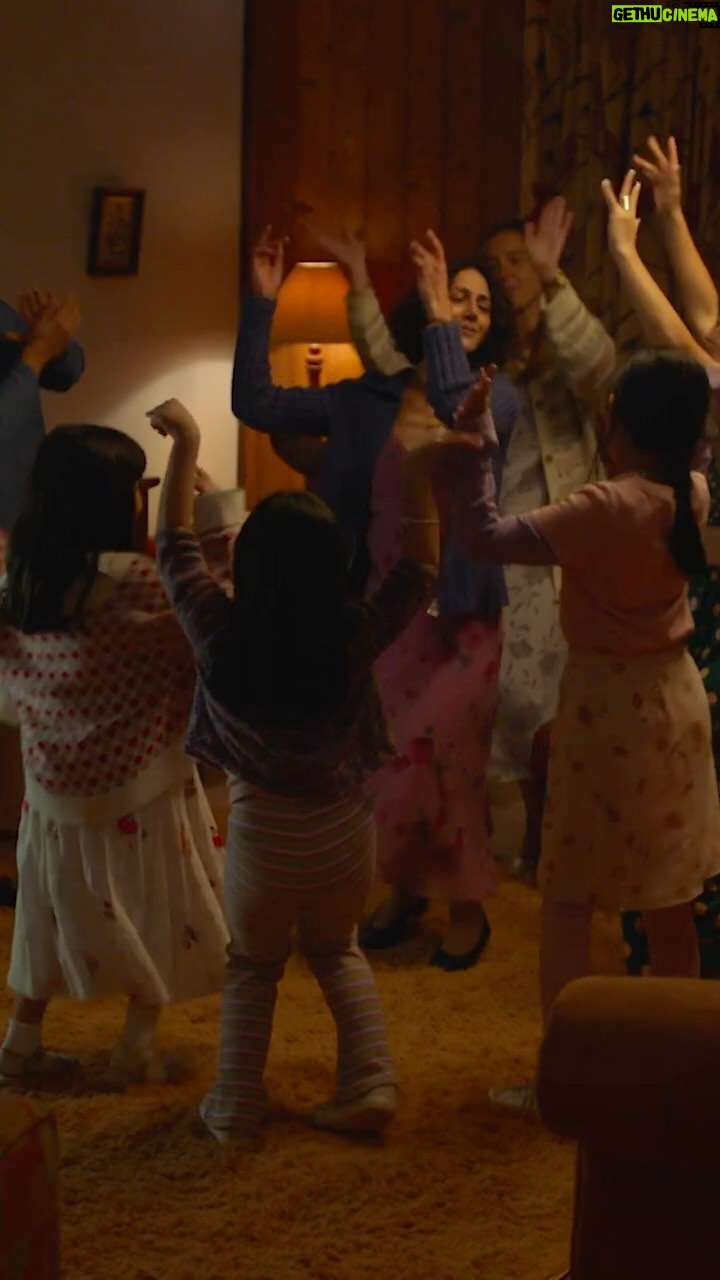 Zar Amir Ebrahimi Instagram - A love letter to mothers and daughters everywhere 💌 #ShaydaFilm is new to watch at home on digital (Australia). A film by Noora Niasari. Starring @ZarAmirEbrahimi.