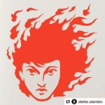 Zar Amir Ebrahimi Instagram - 🔴زن، زندگی، آزادی تعدادی از موزه‌های پاریس با همکاری آتلیه الامبیک کتابی از پوسترهای طراحی شده در سال گذشته و در حمایت از جنبش آزادی‌خواهانه مردم ایران و انقلاب زنان ایران جمع‌آوری کرده‌اند. چند ماه پیش به همت این جمع، شهر پاریس پر شد از پوسترهای زن زندگی آزادی! امشب این کتاب رونمایی خواهد شد. در سالگرد پر‌ کشیدن فرزندان ایران و در شرایطی که هنوز شاهد تکرار خشونت علیه زنان ایران هستیم، مایه دلگرمی‌ست که مراکز فرهنگی و هنری الهام گرفته از مردم ایران تلاش می‌کنند صدای شما و کمکی در زنده نگه داشتن خواسته‌های ما باشند. به امید بیدار شدن همدستان دیکتاتور از خواب جهل…. #زن_زندگی_آزادی Wednesday, October 4, 2023 7:00 - 8:30 pm Beaux-Arts de Paris is pleased to invite you to a round table discussion on the occasion of the book launch for Une Révolution Iranienne: Femme, Vie, Liberté. - Compiled, edited & designed by @atelier.alambic - With Odile Burluraux, heritage curator at the Musée d’Art Moderne de Paris, Chahla Chafiq, writer and sociologist, Rachida El Azzouzi, journalist at Mediapart and photographer, Hugo Vitrani, exhibition curator at the Palais de Tokyo and Julien Sirjacq, artist and head of studio at the Beaux-Arts de Paris. - The volume features Iranian and international artists committed to documenting this revolutionary movement and supporting the return of freedom in Iran. - It is part of the fundamental struggles for women’s and human rights, it documents, alongside images from the press, the array of creative approaches used by over fifty-some graphic designers to bear witness, like a photographic documentary, to the latest events in Iran. - @beauxartsparis @museedartmodernedeparis @palaisdetokyo @palaisdelaportedoree @atelier.alambic @odileburluraux @hugovitrani @juliensirjacq @rachida_el_azzouzi @mediapart @iranianwomenofgraphicdesign #chahlachafiq #womanlifefreedom #mahsaamini #mahsajinaamini