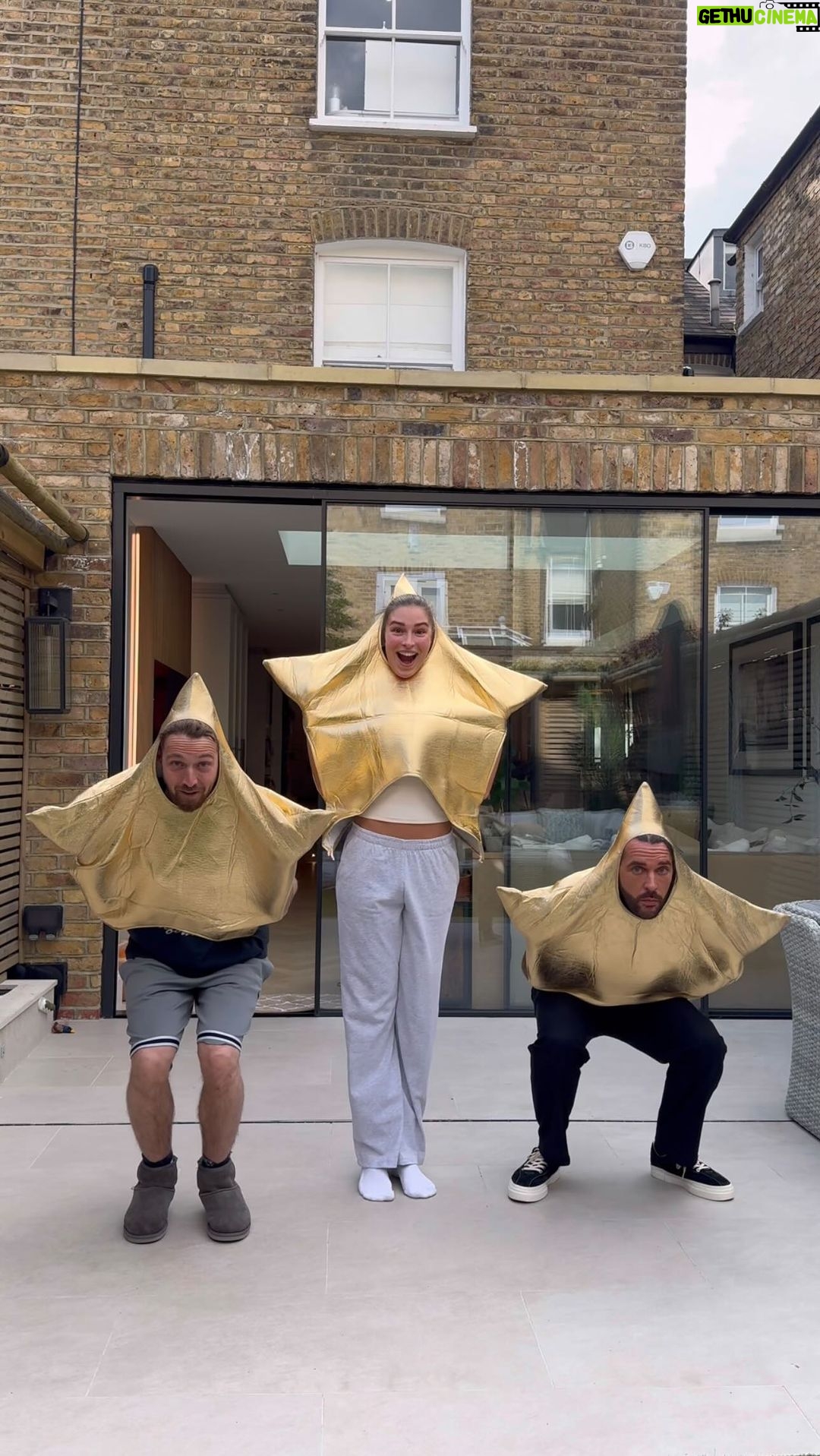 Zara McDermott - 116.9K Likes - There was no point in the star outfits 😂