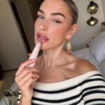 Zara McDermott Instagram - how is it nearly the end of April already. 🫣🌹🌸🌷
