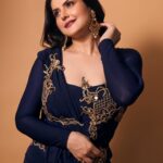 Zareen Khan Instagram – ‘𝓦𝓮𝓵𝓵 𝓫𝓮𝓱𝓪𝓿𝓮𝓭 𝓦𝓸𝓶𝓮𝓷 𝓻𝓪𝓻𝓮𝓵𝔂 𝓶𝓪𝓴𝓮 𝓗𝓲𝓼𝓽𝓸𝓻𝔂 !’
– 𝙼𝚊𝚛𝚒𝚕𝚢𝚗 𝙼𝚘𝚗𝚛𝚘𝚎.

Outfit – @archanakochharofficial
Make up – @makeupbyvinod
Hair – @shab_qureshi786
📸 – @sjframes 

#ZareenKhan