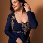 Zareen Khan Instagram – ‘𝓦𝓮𝓵𝓵 𝓫𝓮𝓱𝓪𝓿𝓮𝓭 𝓦𝓸𝓶𝓮𝓷 𝓻𝓪𝓻𝓮𝓵𝔂 𝓶𝓪𝓴𝓮 𝓗𝓲𝓼𝓽𝓸𝓻𝔂 !’
– 𝙼𝚊𝚛𝚒𝚕𝚢𝚗 𝙼𝚘𝚗𝚛𝚘𝚎.

Outfit – @archanakochharofficial
Make up – @makeupbyvinod
Hair – @shab_qureshi786
📸 – @sjframes 

#ZareenKhan