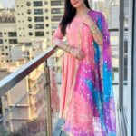 Zareen Khan Instagram – Eid Mubarak from me and mine to you and yours ๐ค๐ซ
#EidUlFitr #RamadanEidMubarak #ZareenKhan