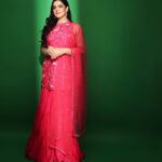 Zareen Khan Instagram - ‘𝕀𝕥 𝕔𝕠𝕦𝕝𝕕 𝕒𝕝𝕝 𝕓𝕖 𝕚𝕟 𝕥𝕙𝕖 𝕡𝕒𝕝𝕞 𝕠𝕗 𝕪𝕠𝕦𝕣 𝕙𝕒𝕟𝕕𝕤, 𝕒𝕟𝕕 𝕤𝕥𝕚𝕝𝕝 𝕟𝕠𝕥 𝕎ℝ𝕀𝕋𝕋𝔼ℕ 𝕗𝕠𝕣 𝕪𝕠𝕦 !’ - 𝓜𝓪𝓴𝓱𝓽𝓾𝓫 . Outfit by @monaandvishu @viralmantra Rings & bracelet @mozaati Styled by @hitendrakapopara Asst by @nidhi_harsora21 @disha.vankani Hmu @makeupbyvinod Hair- @shab_qureshi786 Shot by @ajayjangidphotography #IftarParty2024 #ZareenKhan