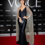 Zarifa Mgoyan Instagram – Дорогие мои, вчера я посетила премию «Voice. Главные лица», которая всегда следит за главными событиями в культурной жизни.💫 @the_voice_mag 

Я с большим удовольствием вручила награду в категории “Главное лицо. Искусство” невероятному юному артисту Ильдару Гайнутдинову @ildaryoung В прошлом году состоялся его яркий дебют на сцене Большого Театра. Сегодня он один из самых ярких и многообещающих артистов страны. 

Очень рада была увидеть коллег и провести вечер в прекрасной компании. Спасибо, @nick_mart_ ❤️

Cape: @elisoeli
Dress: @yvonthelabel.ru
Muah: @kalachova_muah
Photo: @natali.l.foto