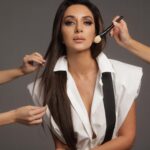 Zarifa Mgoyan Instagram – Дорогие мои, делюсь с вами backstage со съемок для @hello__ru

Удалось найти журнал на полках киосков? Многие писали, что нет, спешу вас успокоить – журнал будет продаваться в течение месяца☺️
Так, что все кто хотел, точно смогут приобрести.

Благодарю за работу профессиональную команду @hello__ru 
Работать с вами было одно удовольствие❤️

Editor: @lunamoure 
Photo: @mari.photographer 
Muah: @kalachova_muah 
Style: @jenyakaretina @mashatru87 @n.a.stile 
Backstage: @katys_page