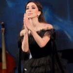 Zarifa Mgoyan Instagram - Сегодня День Театра.🎭 Мало кто знает, а ведь я закончила Российский государственный институт сценических искусств в Санкт-Петербурге. По образованию я драматическая актриса театра и кино.☺️ Я с большим теплом вспоминаю студенческие годы, наших педагогов и любимых однокурсников. Театр - это живой организм. Каждый спектакль - невероятные эмоции, безумные глаза актеров и горящие зрителей. Одна из моих мечт, вновь связать себя с этим творческим миром. А пока делюсь с вами кадрами музыкального спектакля «Серебряный век», режиссером которого является мой педагог народный артист РФ Олег Погудин, который недавно с успехом прошел в Петербурге. Фото: Дмитрий Берия