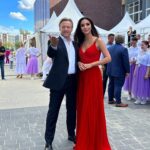 Zarifa Mgoyan Instagram – Вместе с моим дорогим другом Дмитрием Харатьяном поздравили всех с Днем Ленинградской области.💫
Многие знают, я с рождения до 14 лет жила в городе Отрадное Кировского района. Это прекрасный зеленый городок в Лен. области на берегу Невы.

Театрализованный концерт состоялся в городе Тосно, с которым меня тоже многое связывает, ведь именно здесь родился мой брат.❤️ 
Я была искренне рада разделить праздник со всеми жителями Ленинградской области.

Мы получили невероятные эмоции.😍

С удовольствием делюсь с вами некоторыми фрагментами этого дня.

Спасибо жителям и организаторам за теплый прием. До скорых встреч.
Ваша Зара❤️
