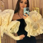 Zarifa Mgoyan Instagram - С прощенным воскресеньем и простите меня мои дорогие🙏🏼🌞 Такие насыщенные дни: концерты, перелеты, репетиции. Я соскучилась. Расскажите: Как вы? Как ваши дела?🌞