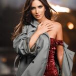Zarifa Mgoyan Instagram – «Вернусь печальной розой во дворе,
Застывшим солнцем где-то в октябре…»🎶🌹

#безумная

@gutserievmedia 
@darya.cuznetsova
