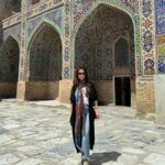 Zarifa Mgoyan Instagram - «Всё, что я слышал о Самарканде – всё правда, абсолютно всё! За исключением одного: он оказался более прекрасным, чем я мог себе представить!»🇺🇿🕌✨ Присоединяюсь к словам Александра Македонского. Дорогие мои, у нас столько впечатлений! Столько эмоций! Счастлива я, счастливы дети! Небольшой фото отчет о нашем путешествии в этот таинственный и прекрасный город.✨