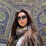 Zarifa Mgoyan Instagram - «Всё, что я слышал о Самарканде – всё правда, абсолютно всё! За исключением одного: он оказался более прекрасным, чем я мог себе представить!»🇺🇿🕌✨ Присоединяюсь к словам Александра Македонского. Дорогие мои, у нас столько впечатлений! Столько эмоций! Счастлива я, счастливы дети! Небольшой фото отчет о нашем путешествии в этот таинственный и прекрасный город.✨