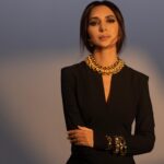 Zarifa Mgoyan Instagram – Какой образ вам понравился?☺️

Те, кто не успел еще прочесть мое последнее интервью, вы можете найти его на сайте hello.ru

“Я верю в хороших людей, преданных друзей…в любовь. Но также понимаю, что жизнь состоит из полутонов, а победе часто предшествуют поражения. Так что не нужно их бояться.”❤️🙏🏼

Photo: @mari.photographer 
MUA: @kalachova_muah 
Style: @jenyakaretina @mashatru87 

@hello__ru