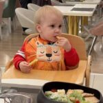 Zarifa Mgoyan Instagram - Родные мои, я вам уже рассказывала про мою добрую знакомую Екатерину Фролову @maminkamchadal из Камчатки, которая стала мамой 3 прекрасным пацанам: Джемику, Богдаше и Витюше. Сейчас Екатерина живет в Москве, и мы по доброй традиции встретились и классно провели время. Катенька, как же мальчишкам повезло с Вами. Люблю Вашу семью.❤️