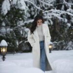 Zarifa Mgoyan Instagram - Москвичи, как вы? В столицу пришел снежный циклон «Ваня» и принес рекордное количество снега🙈🤍 В городе ожидаются 10 бальные пробки, но какая же красота в парках и за городом😍