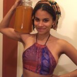 Zazie Beetz Instagram – • m y • p e r i o d • t e a • b l e n d •
🌹🥀
〰️
• s w i p e • f o r • r e c i p e • a l t e r n a t i v e s • a n d • o t h e r • t h o u g h t s • 
🌹🥀 
〰️
• b a s i c • i n g r e d i e n t s • b e l o w • i f • y o u • d o n t • w a n t • t o • r e a d • f u l l • p o s t •
🌹🥀
〰️
• r e d • r a s p b e r r y • l e a f • t e a •
• f e n n e l • t e a •
• l e m o n • b a l m • t e a • 
🌹🥀
〰️
• w e • m u s t • p r o t e c t • a l l • w o m e n • w h e t h e r • o r • n o t • t h e y • m e n s t r u a t e •
🌹🥀
〰️
• y o u r • w o m b • y o u r • c h o i c e •
🌹🥀
〰️